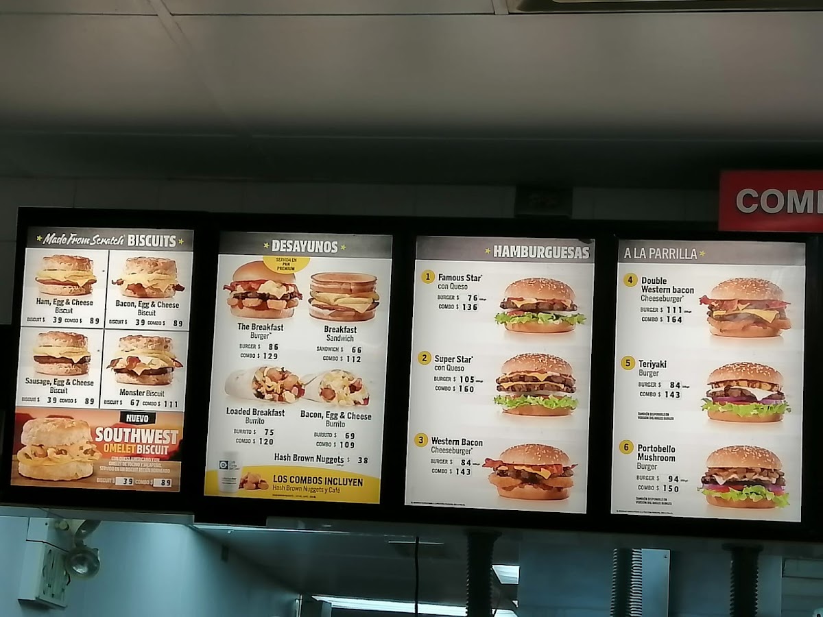 Carl's Jr Aeropuerto - 6