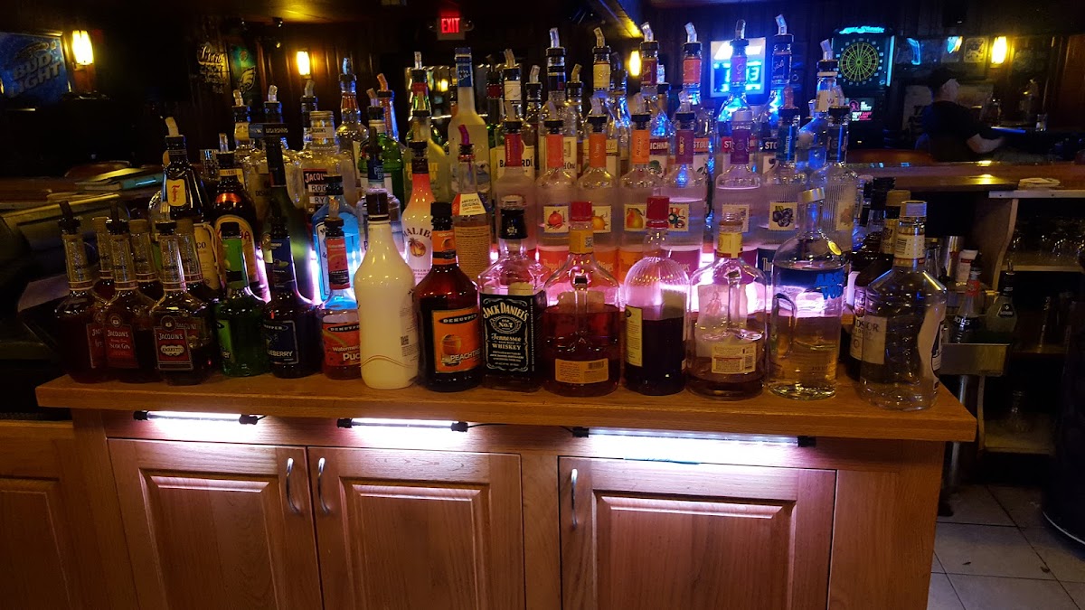 Tauro Sport Bar & Restaurant (The Nest Bar and Grill)