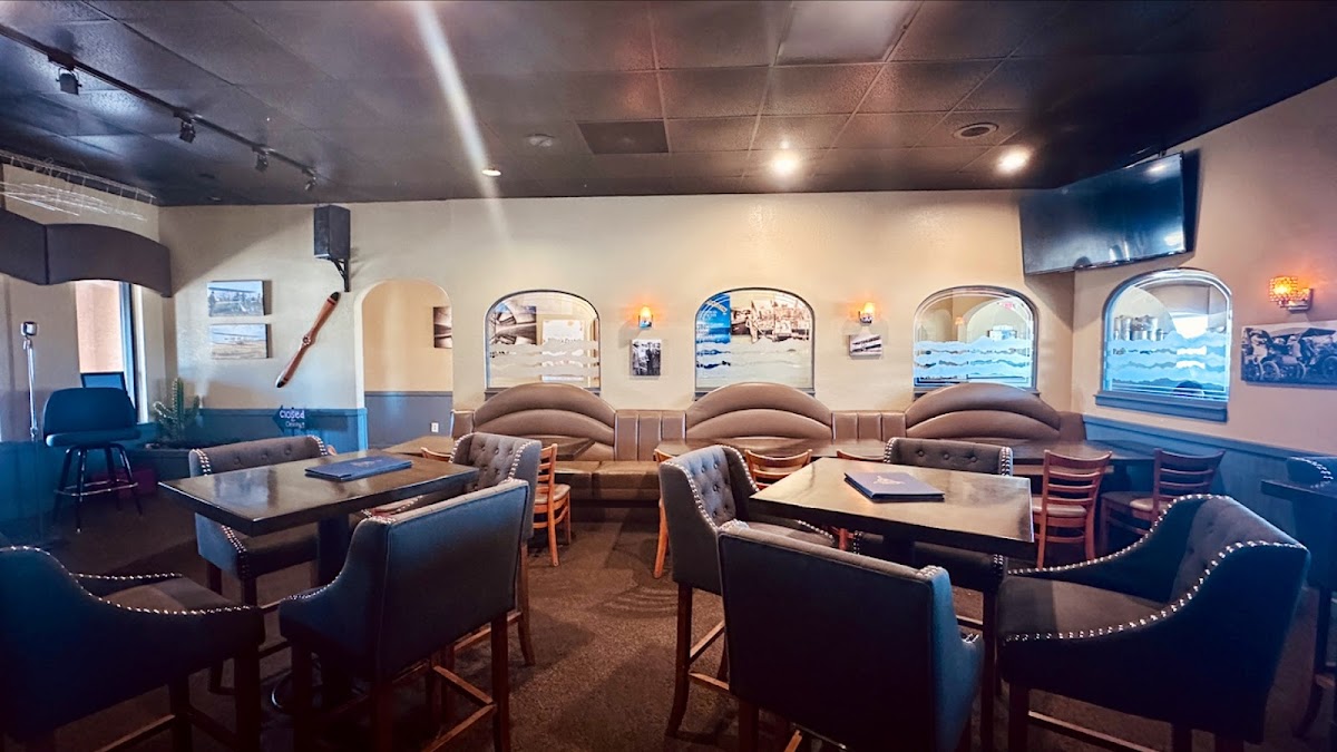 Guido's @ The Hangar