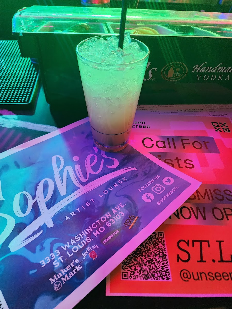 Sophie's Artist Lounge - 5