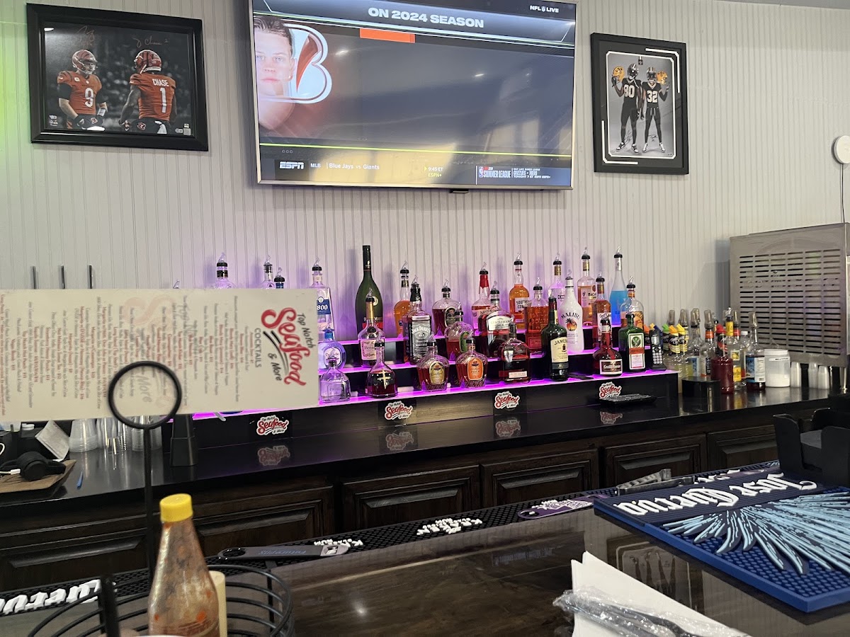 Top Notch Seafood & More