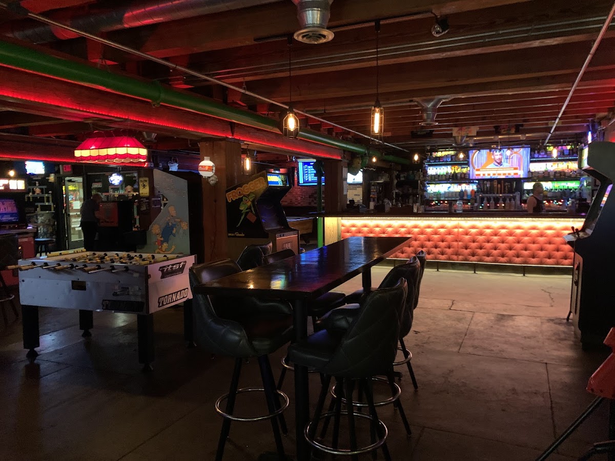 VS ARCADE BAR