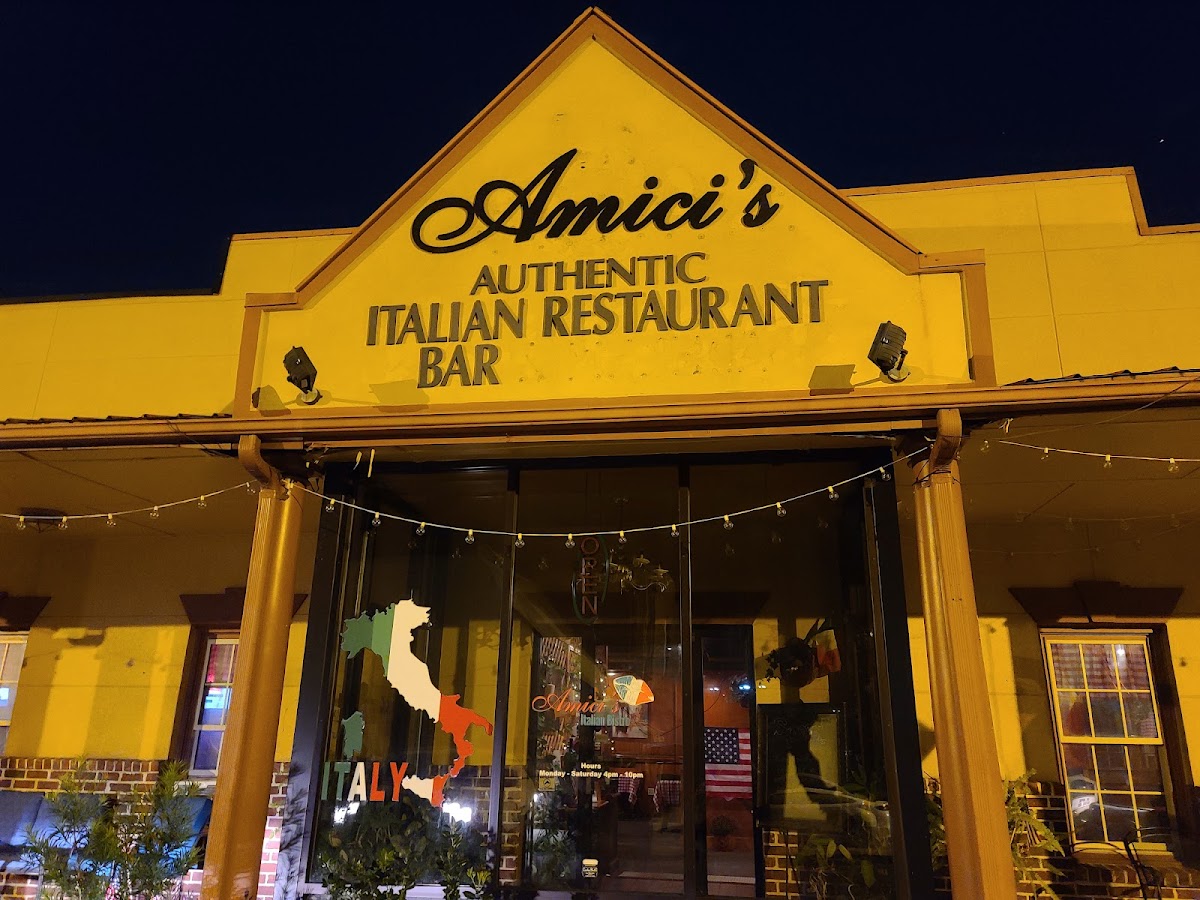 Amici's Italian Bistro