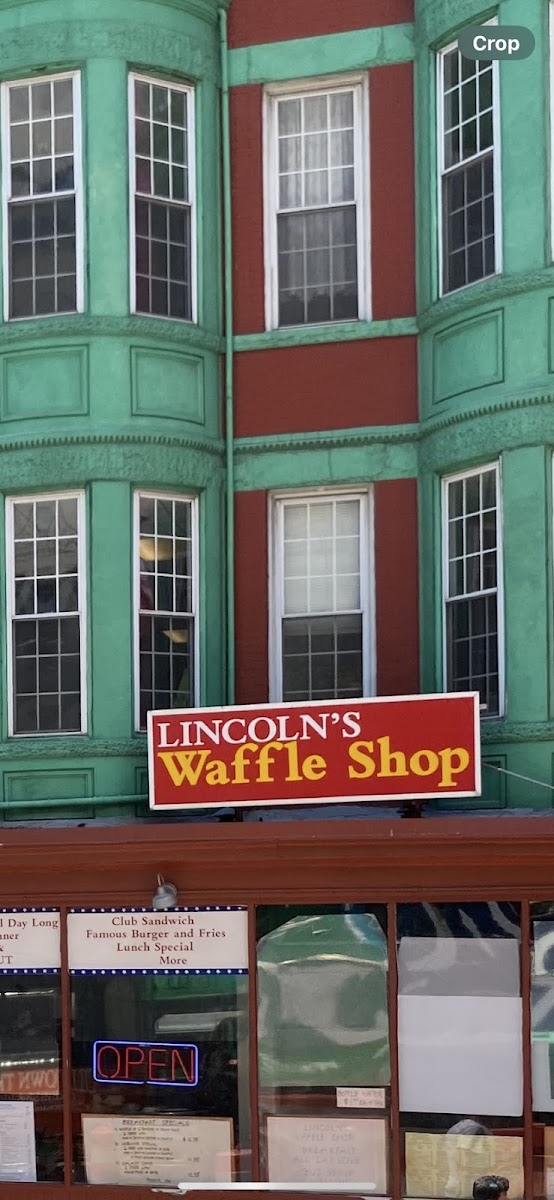 Lincoln's Waffle Shop