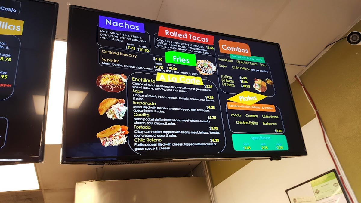 Carniceria y Taqueria Superior - 5