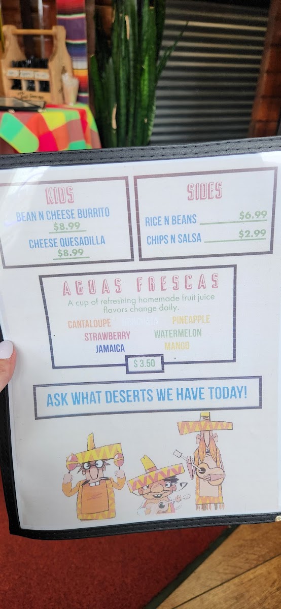 Taqueria Los Tres Figgies - 8