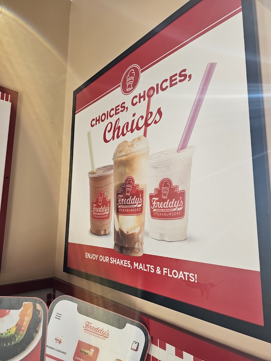 Freddy's Frozen Custard & Steakburgers - 7