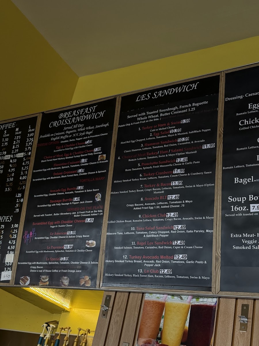 Le Croissant Cafe - 2