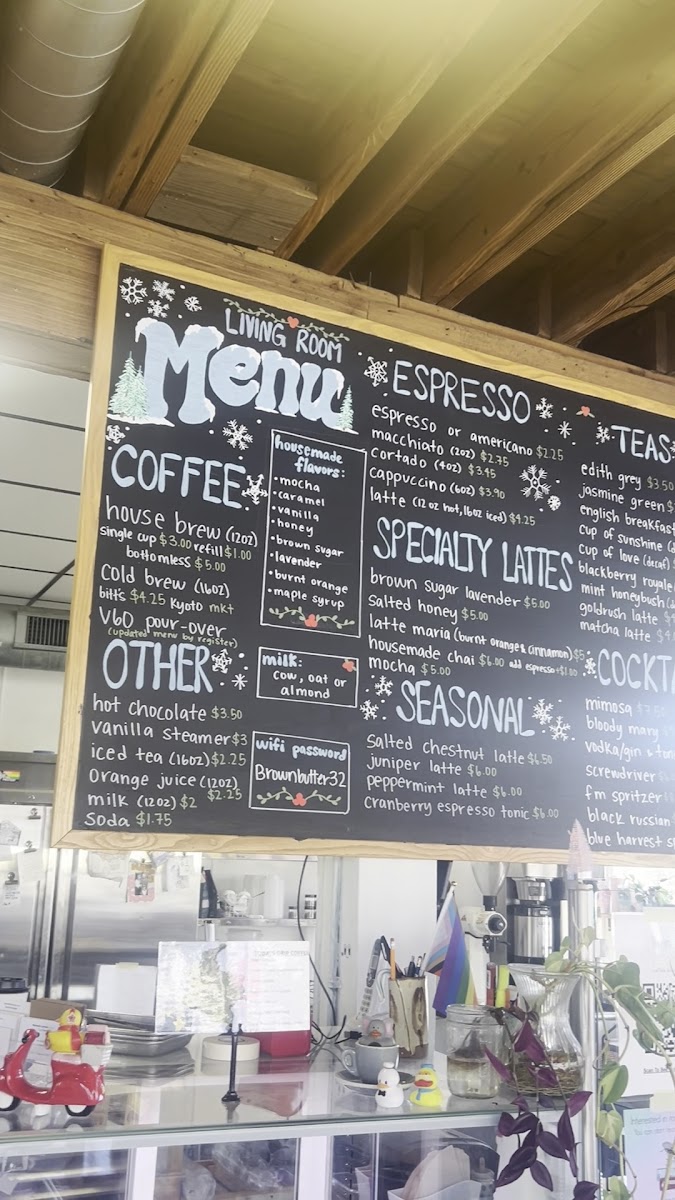 Living Room Coffee & Kitchen - 5