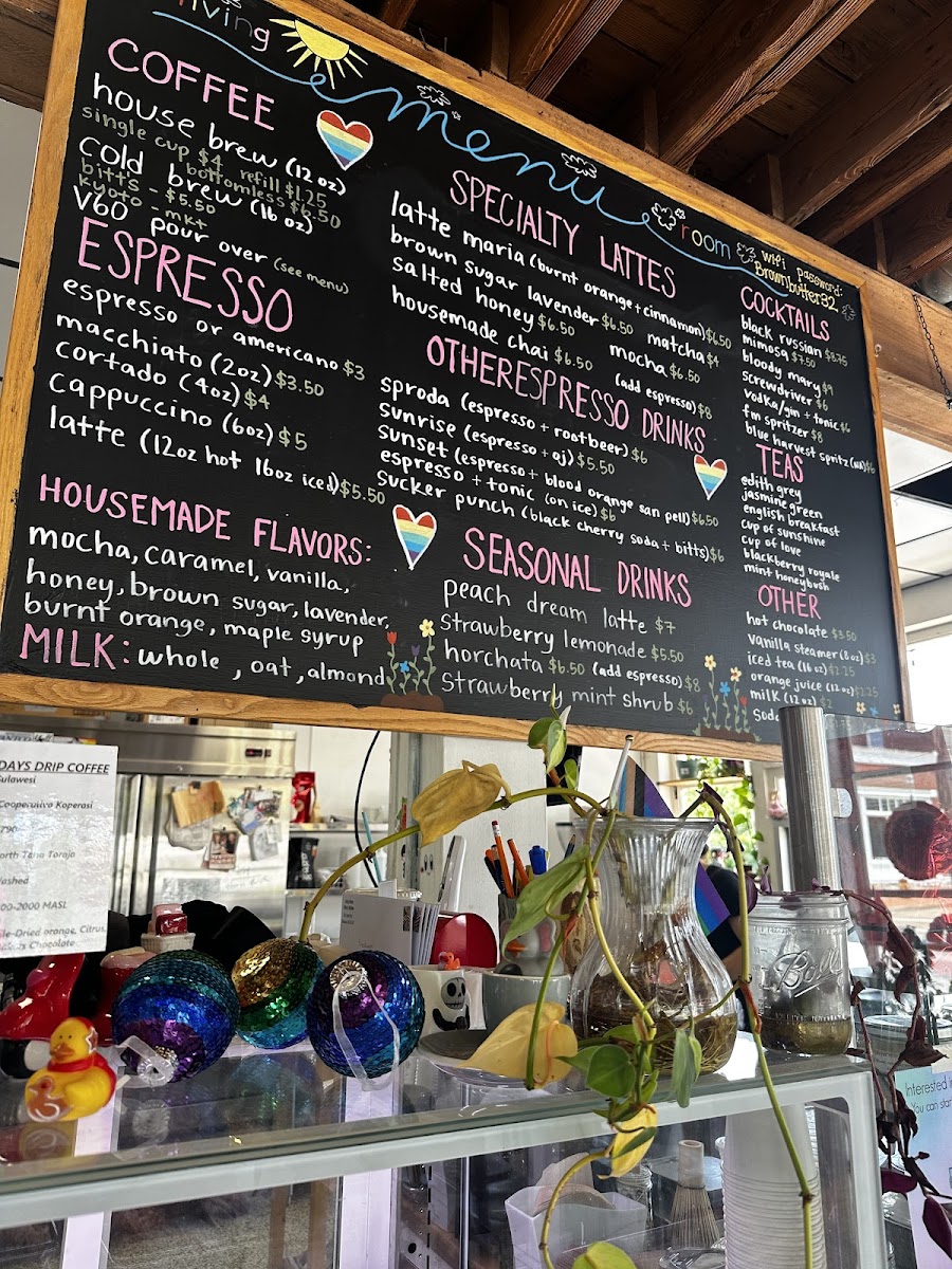 Living Room Coffee & Kitchen - 8