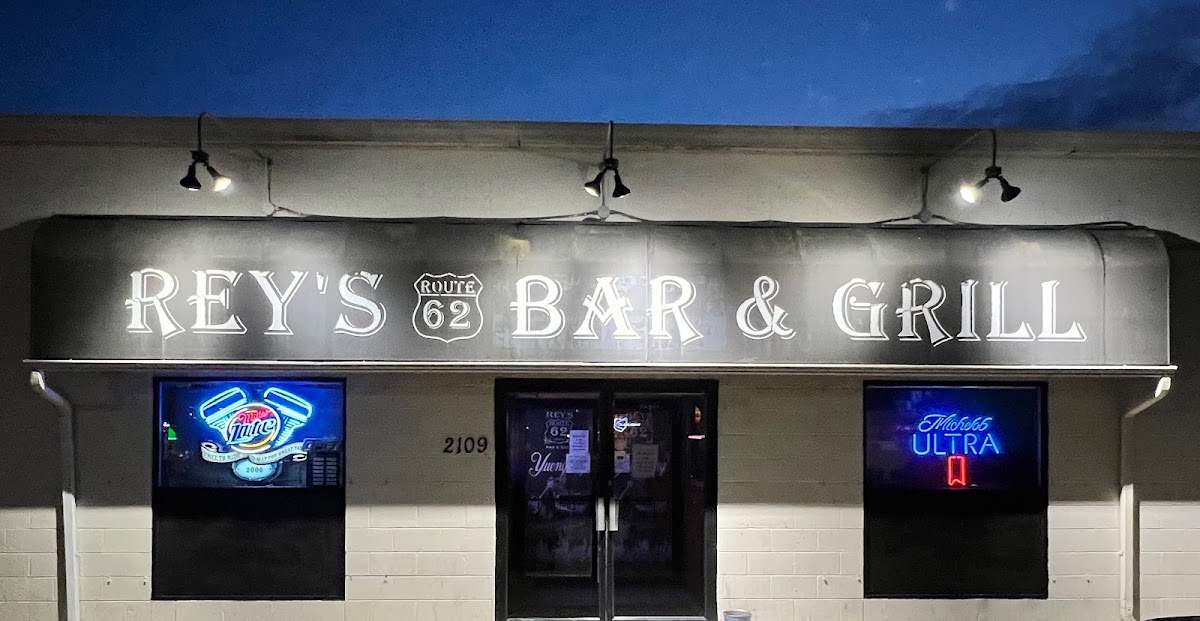 Rey's Route 62 Bar & Grill