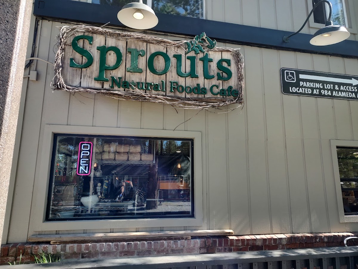 Sprouts Café