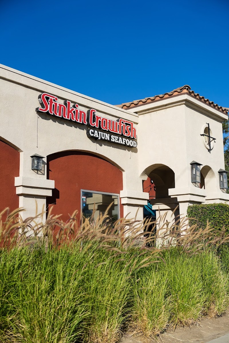 Stinkin Crawfish of Lakewood