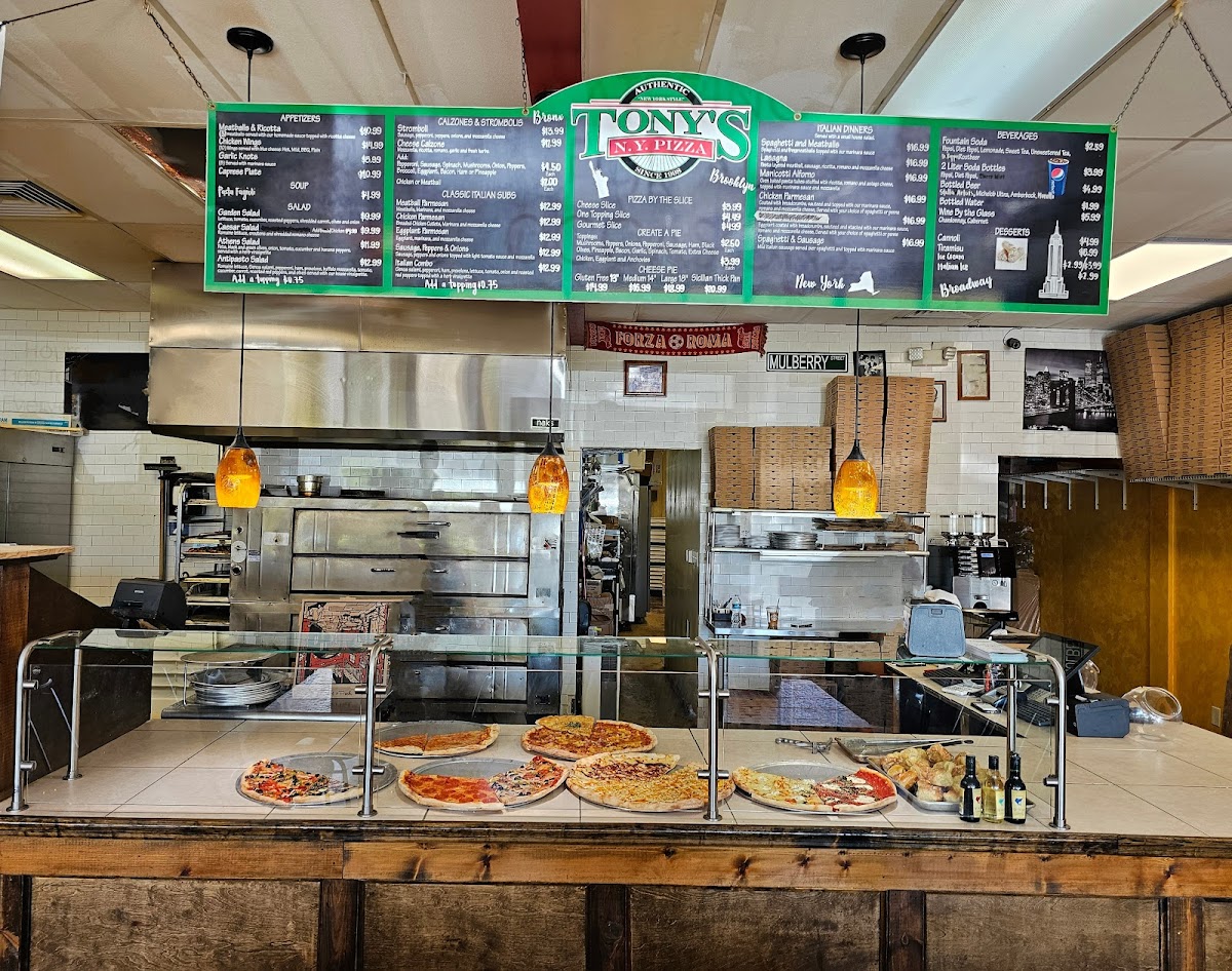 Tony's N.Y. Pizza - 8