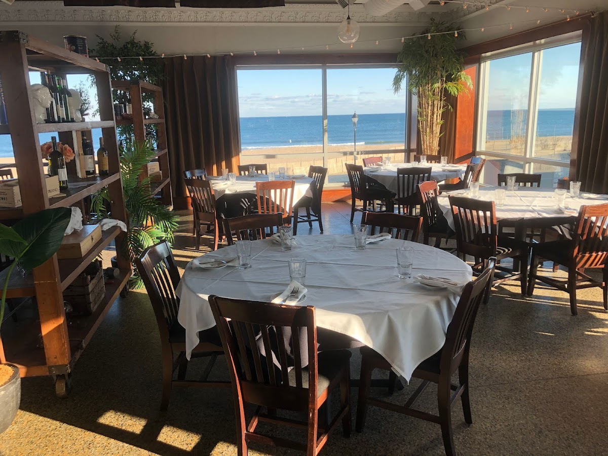 Stella Marina Restaurant & Bar