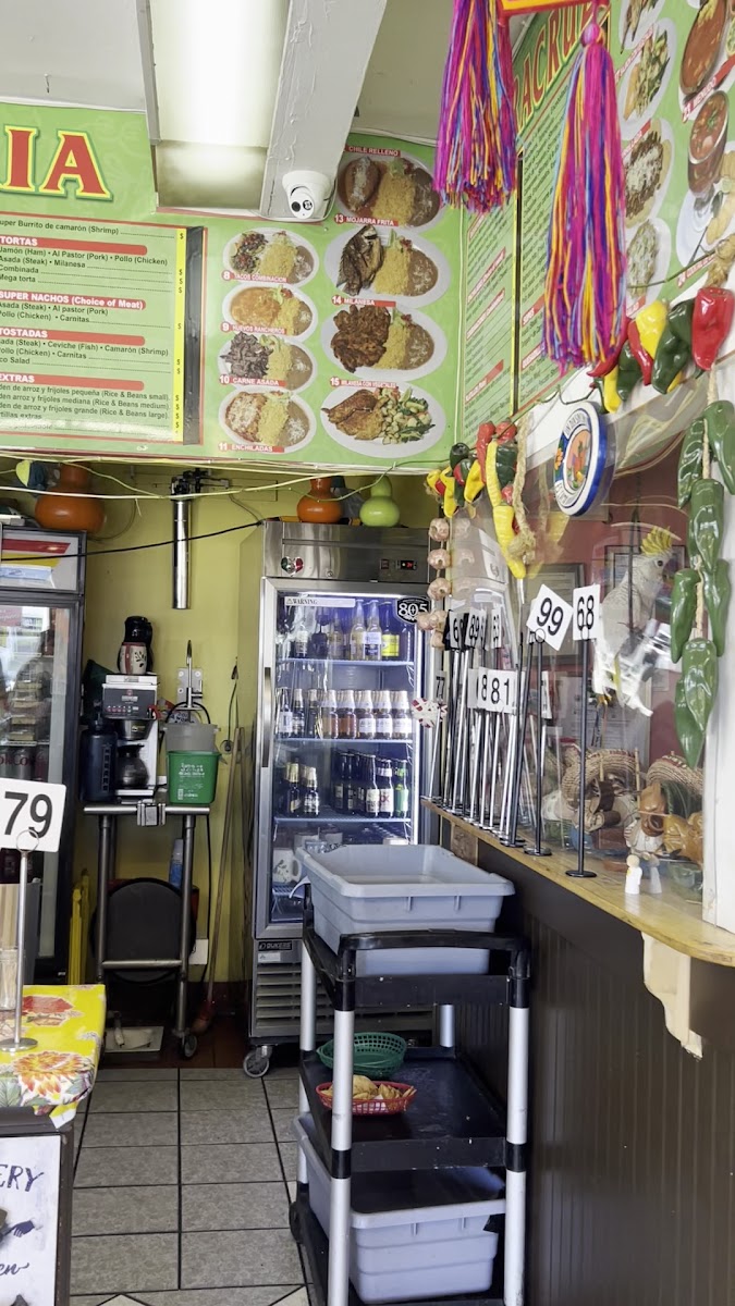 La Veracruzana Restaurant - 10