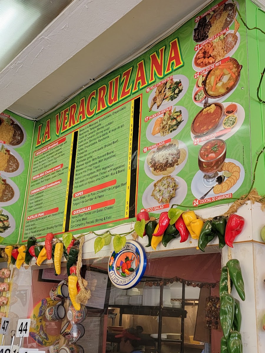 La Veracruzana Restaurant - 4