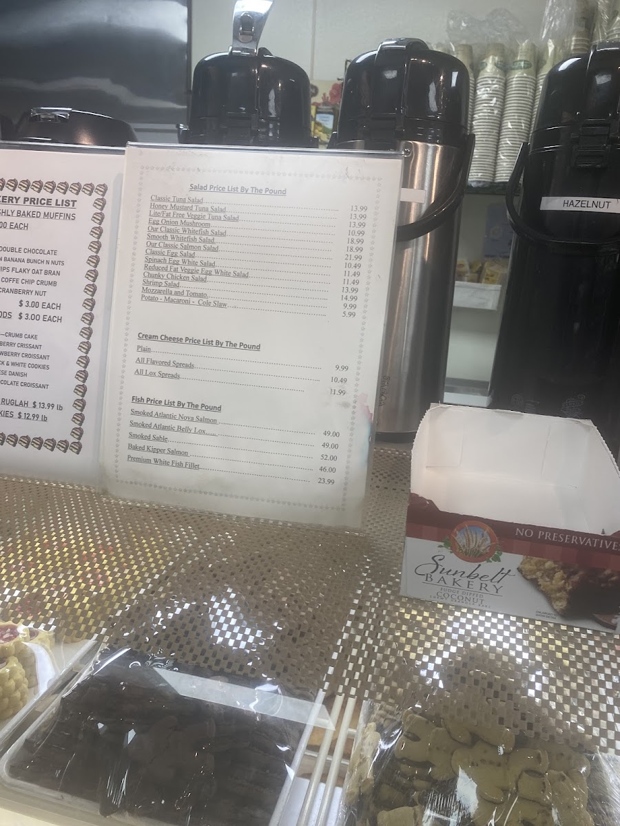 Mill Basin Bagel Cafe - 8