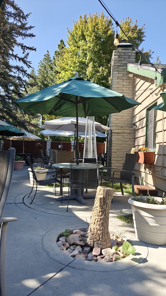 Thelma's Family Restaurant & Bakery