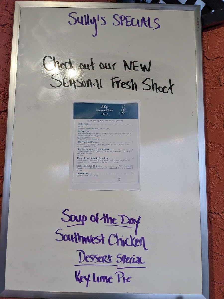 Sully's Bistro & Bar - 5