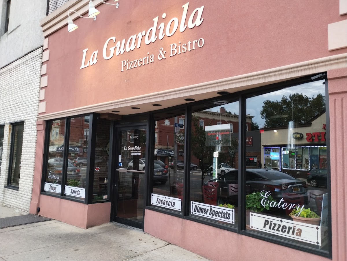 La Guardiola Gourmet Pizzeria & Bistro