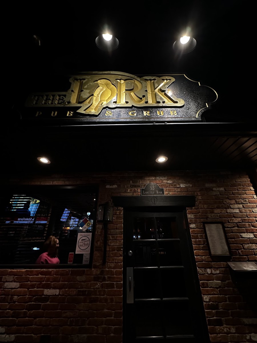 Lark Pub & Grub