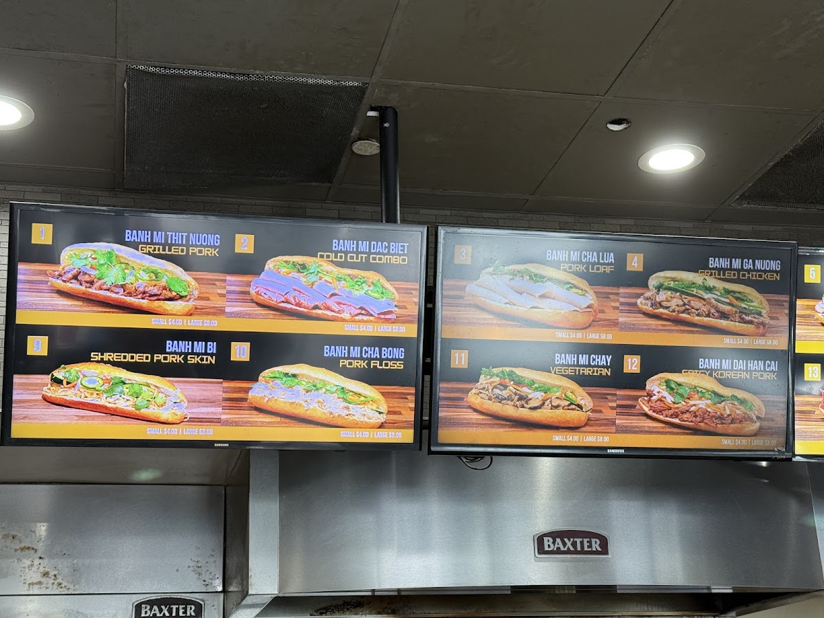 Duc Huong Sandwiches - 8