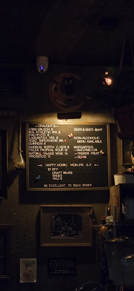 Pearl's Social & Billy Club - 10