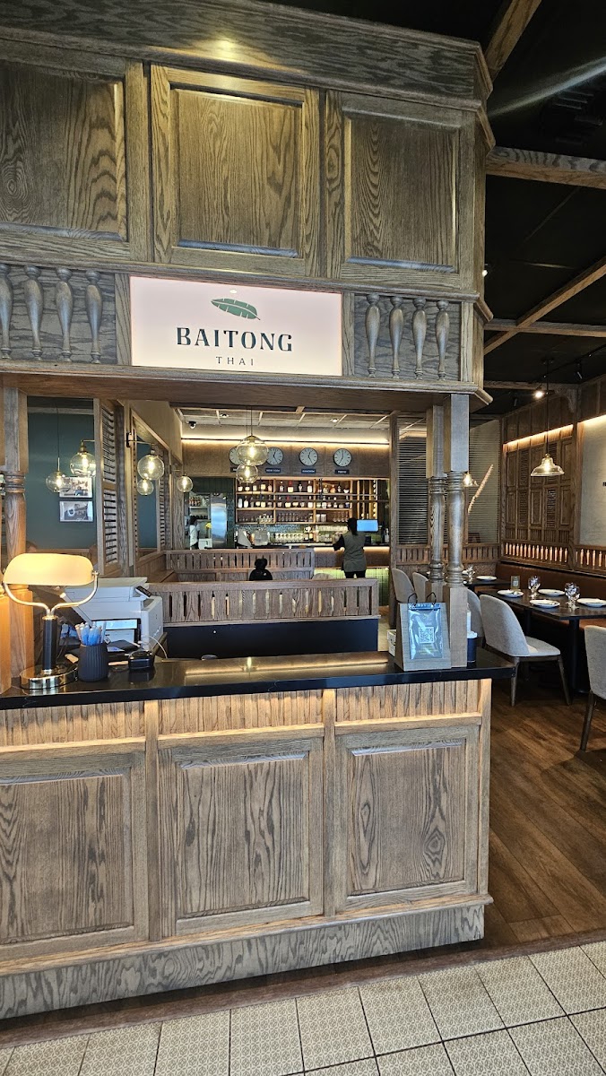 Bai Tong Thai Restaurant