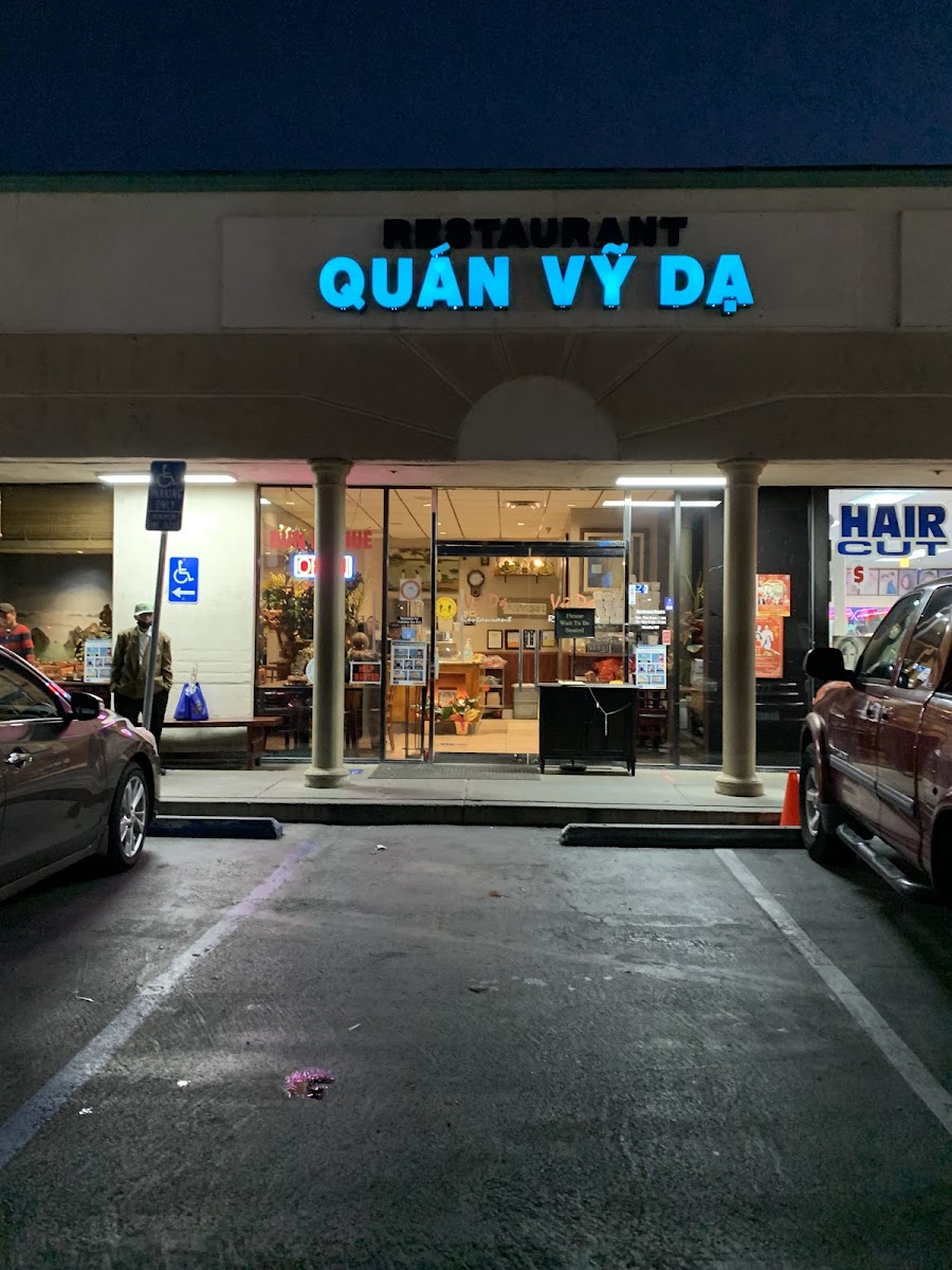 Quán Vỹ Dạ Restaurant