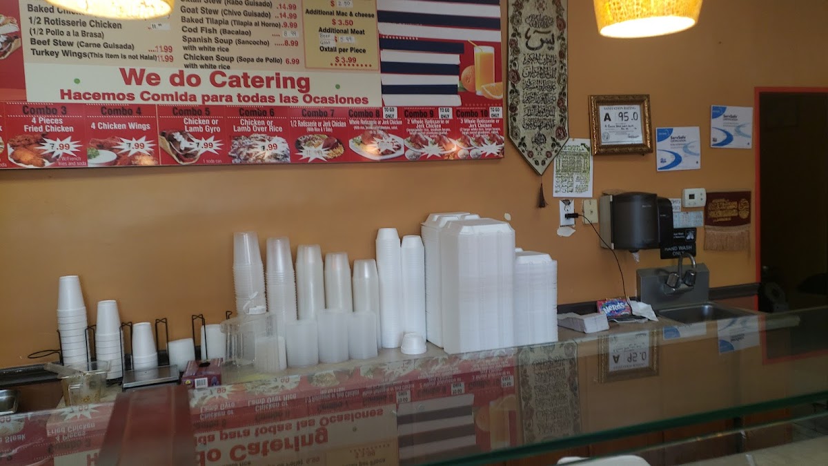 Mi Barrio Halal Latin Grill - 9