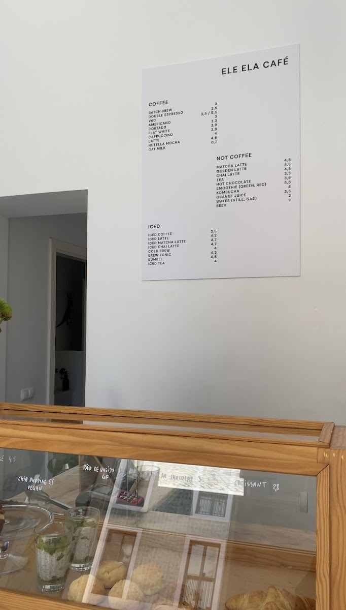 Ele Ela Cafe - 6