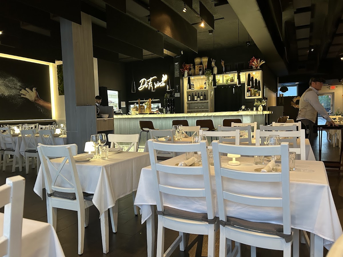 Di Farina Restaurant