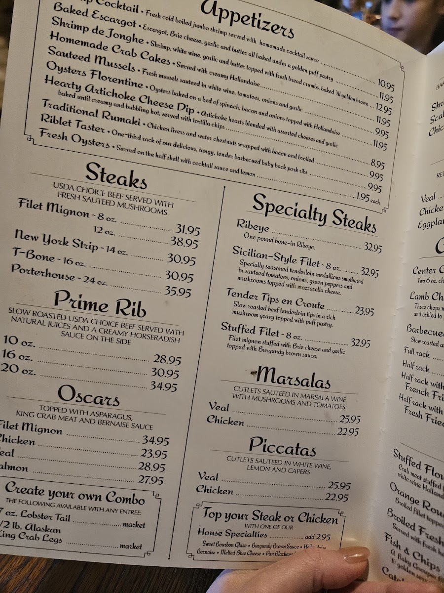 Colony House Restaurant - 10