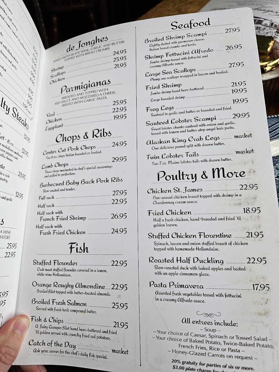 Colony House Restaurant - 9