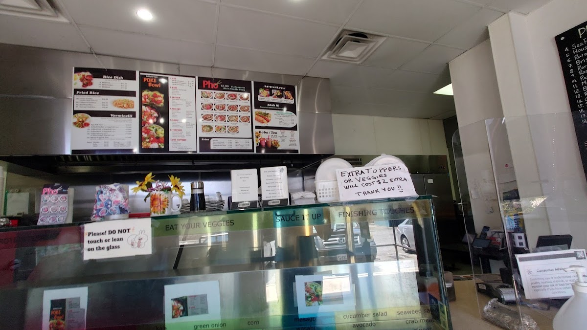 Pacific Pho & Poke Bar - 9