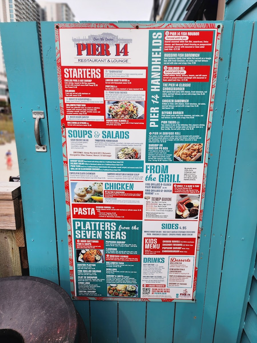 Pier 14 Seafood Restaurant, Gift Shop, and Fishing Pier - 4