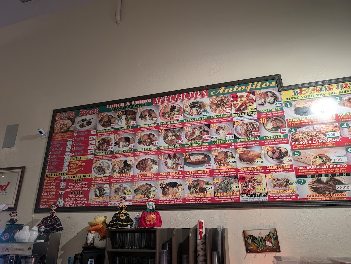 Las Palomas Taqueria - 5