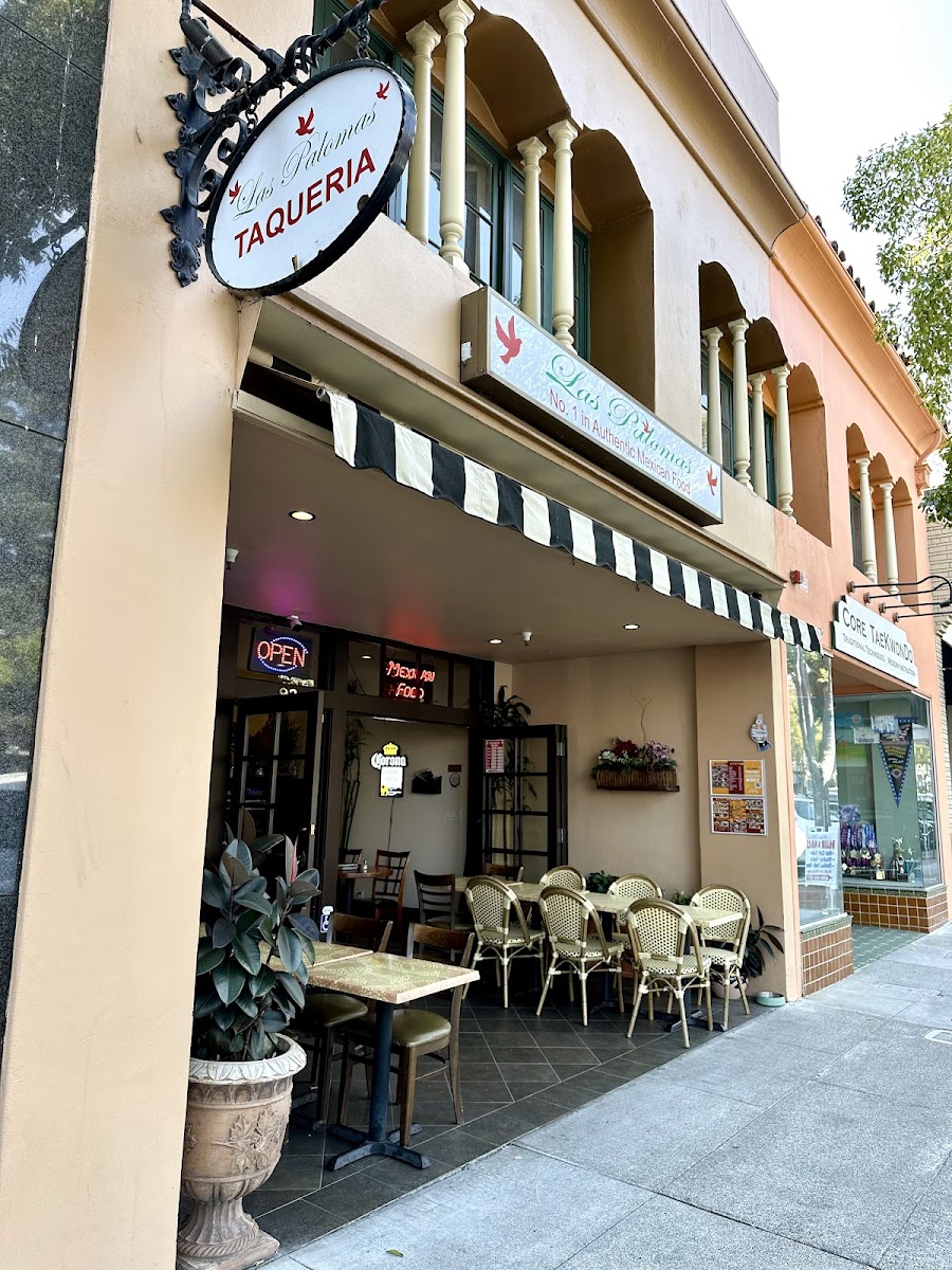 Las Palomas Taqueria