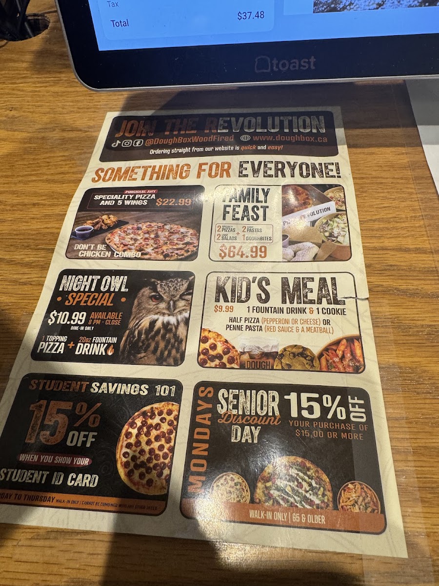 DoughBox Wood Fired Pizza & Pasta - Brantford - 3