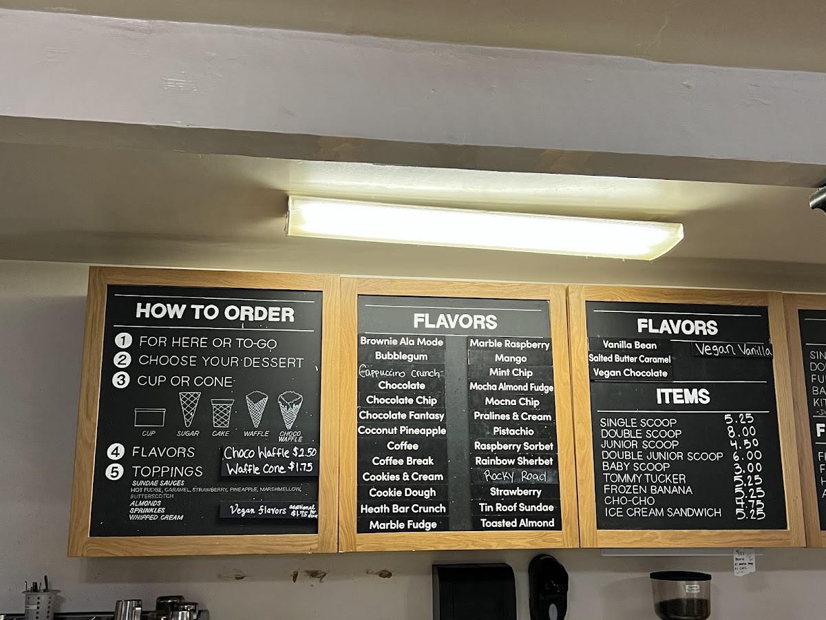 Tucker's Ice Cream - 4