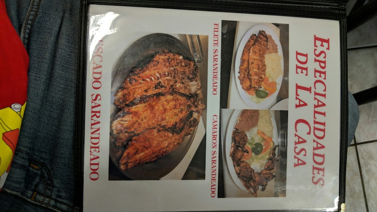 Mariscos Martin Restaurant - 7