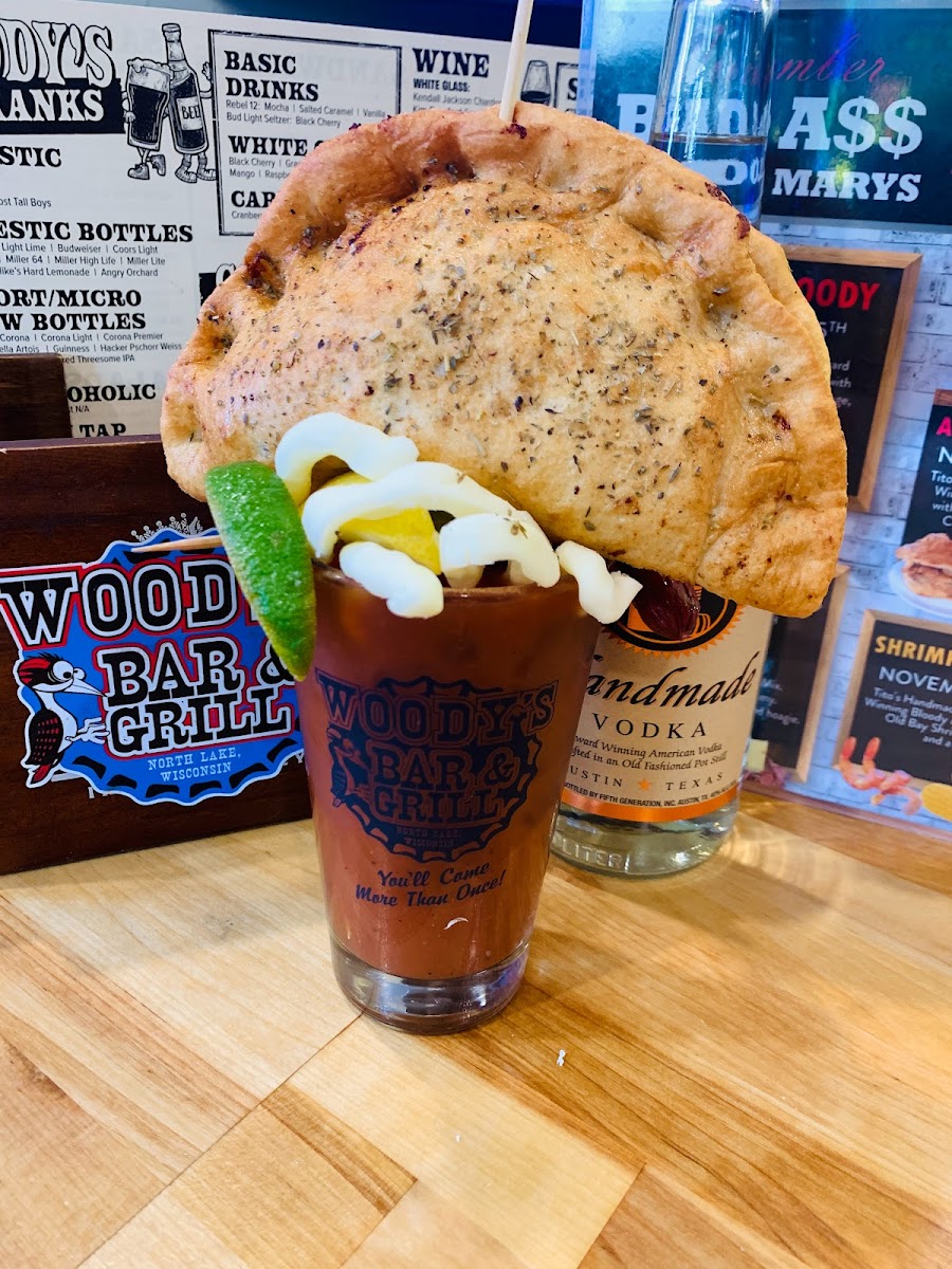 Woody's Bar & Grill - 10