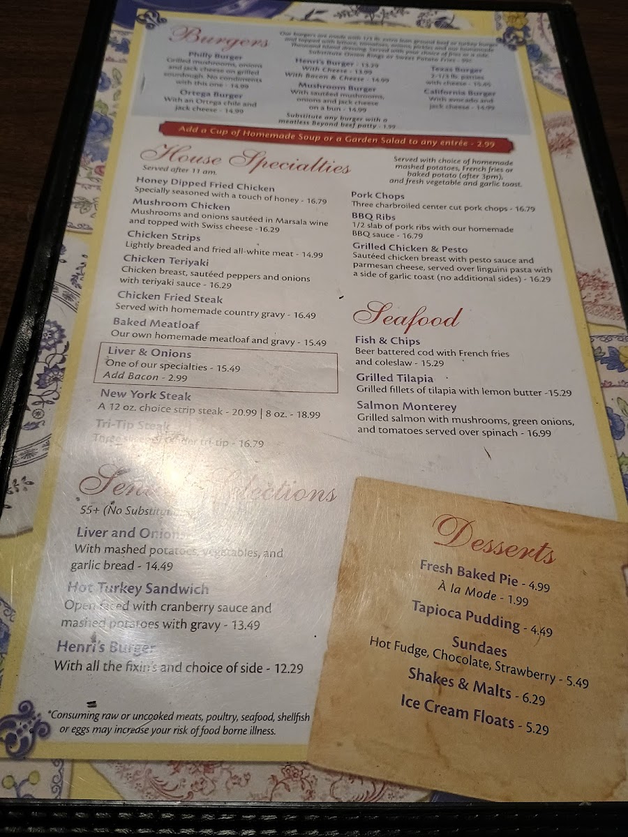 Henri's Restaurant - 3