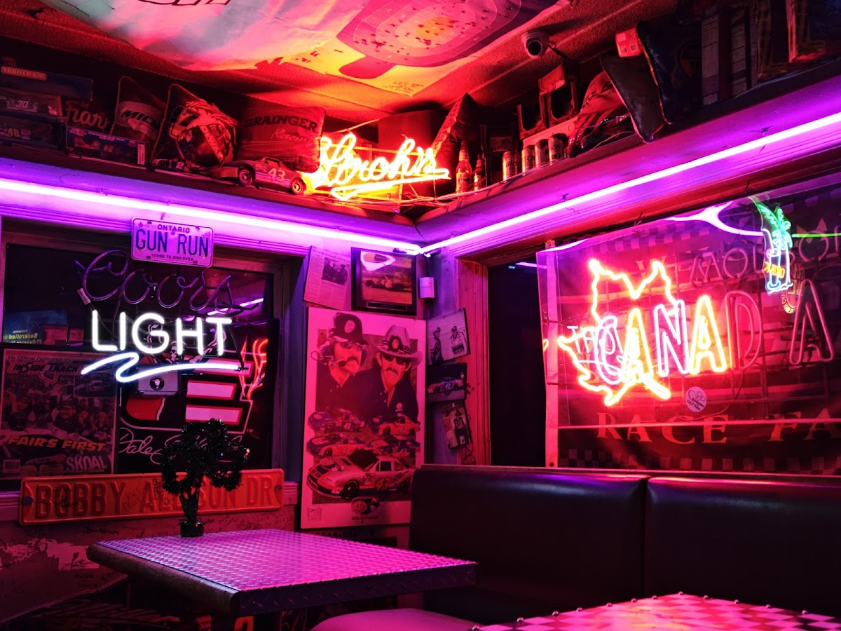 Checkered Flag Bar & Grill