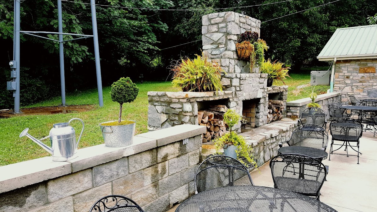 Limestone Grille & Restaurant