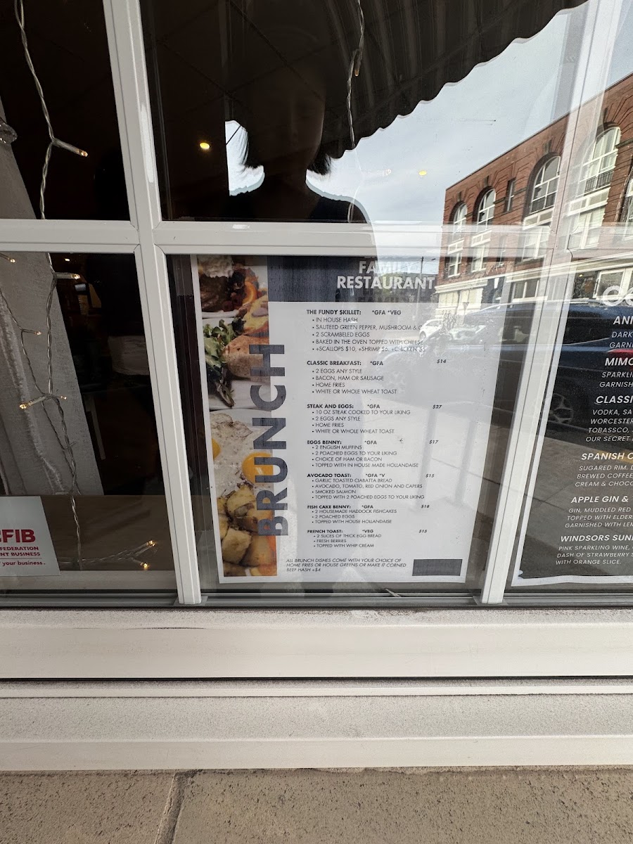 Lisa's Family Restaurant - 8