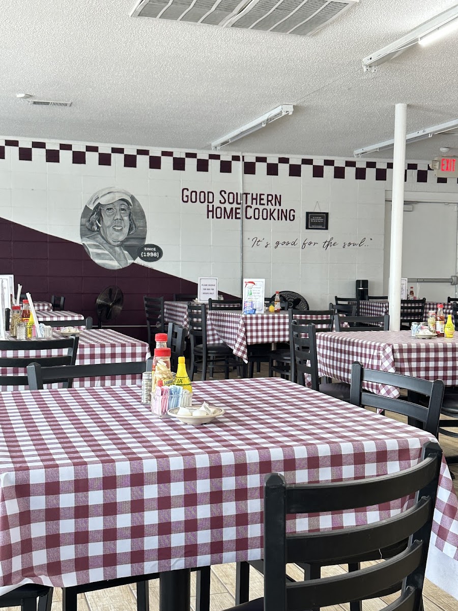 Dots Soul Food Restaurant