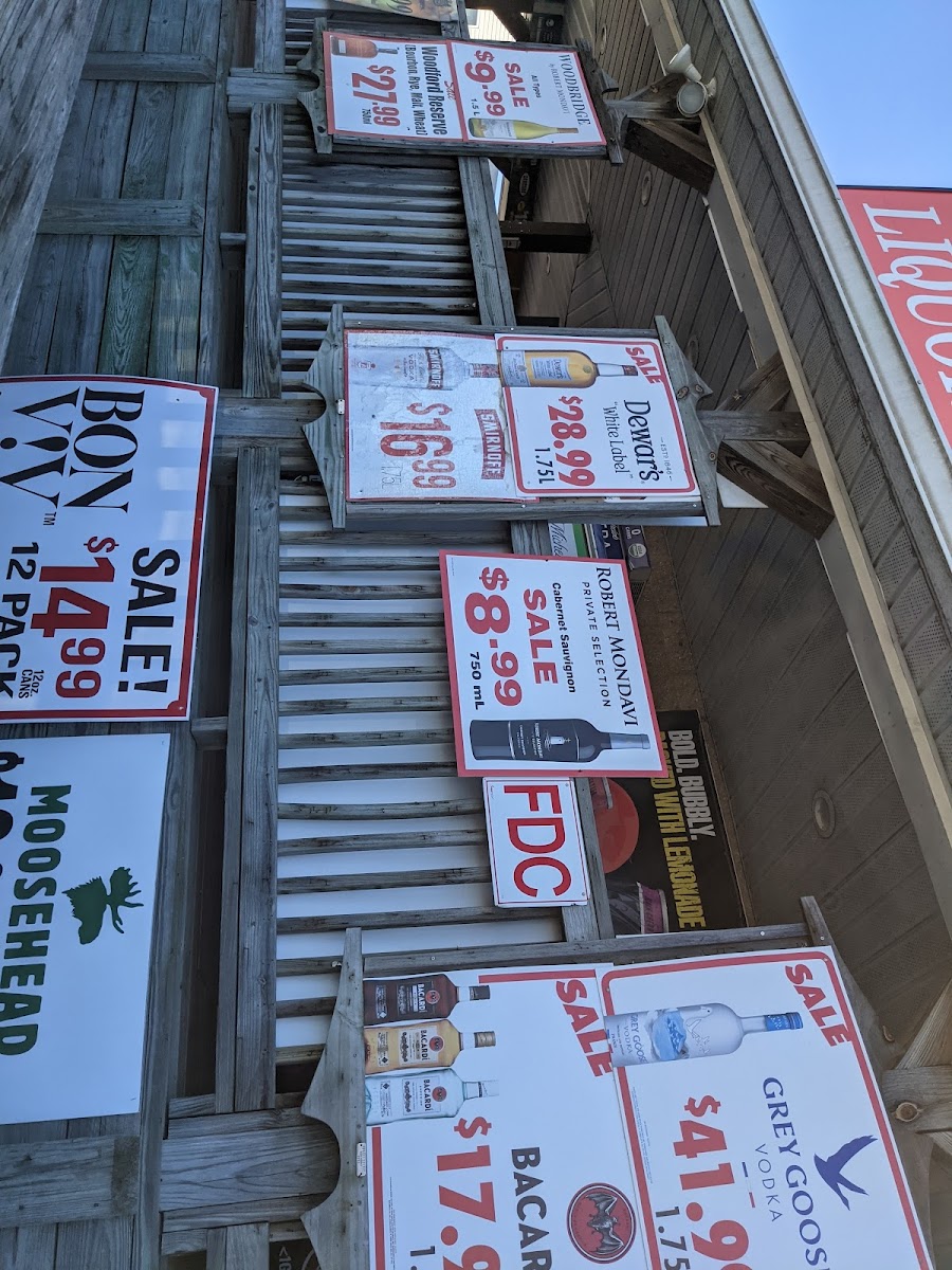 Pine Orchard Liquors - 5