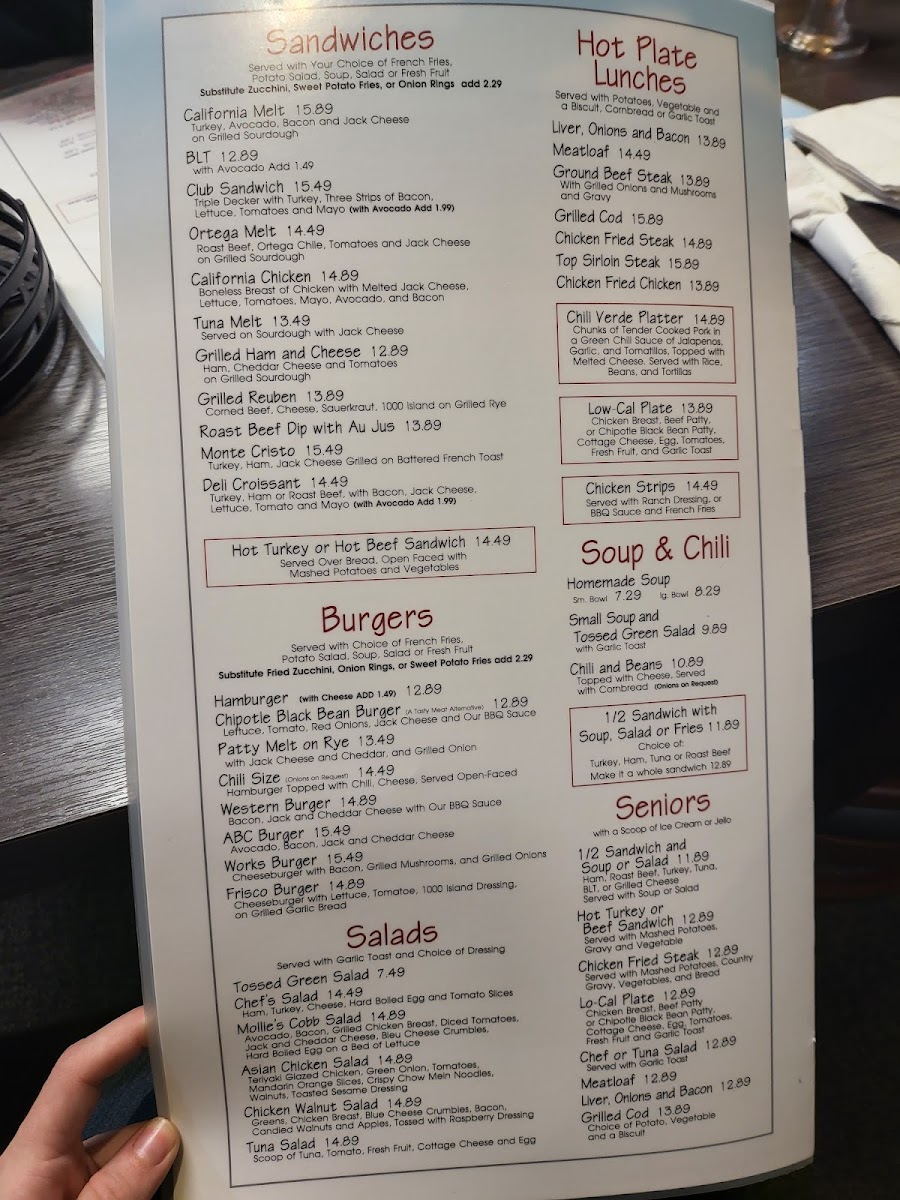 Mollie's Kountry Kitchen - 9